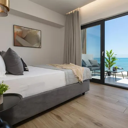 Akrogiali Luxury View