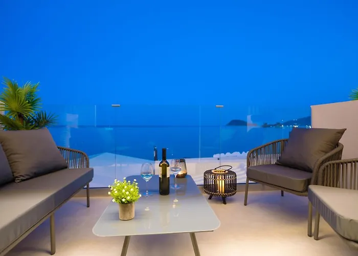 Akrogiali Luxury View