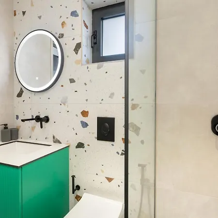 Akrogiali Luxury View *