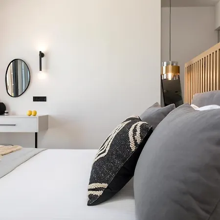 Akrogiali Luxury View ラガナス